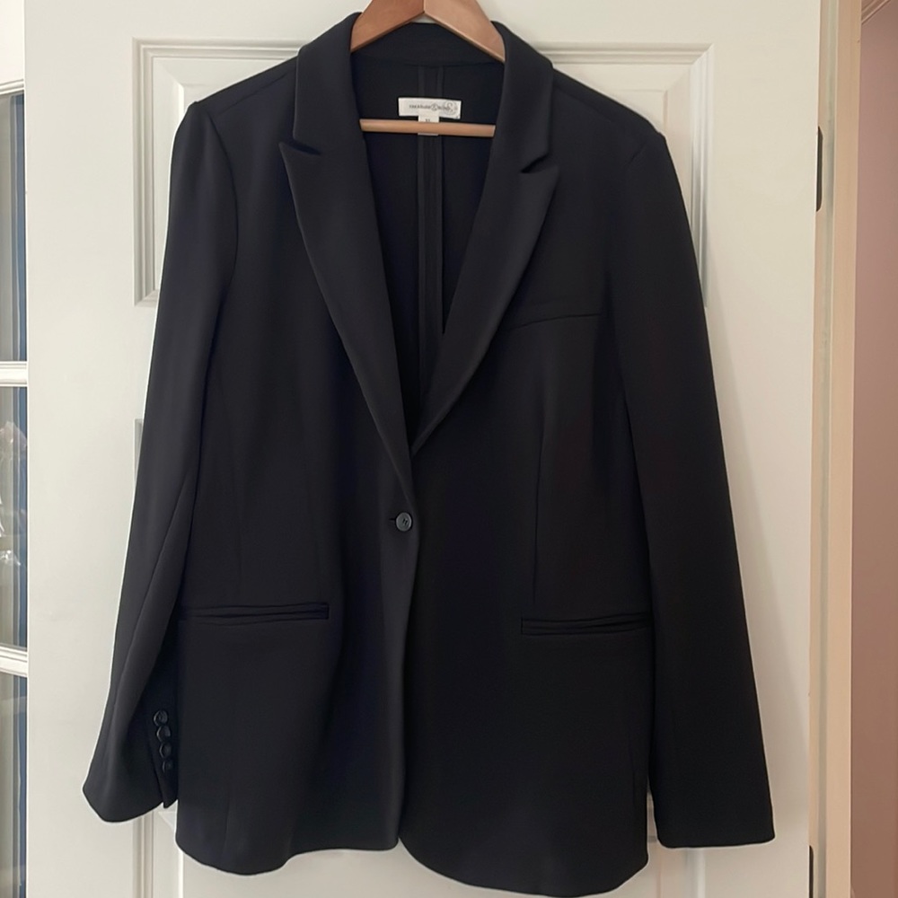 Treasure & Bond Long Knit Blazer